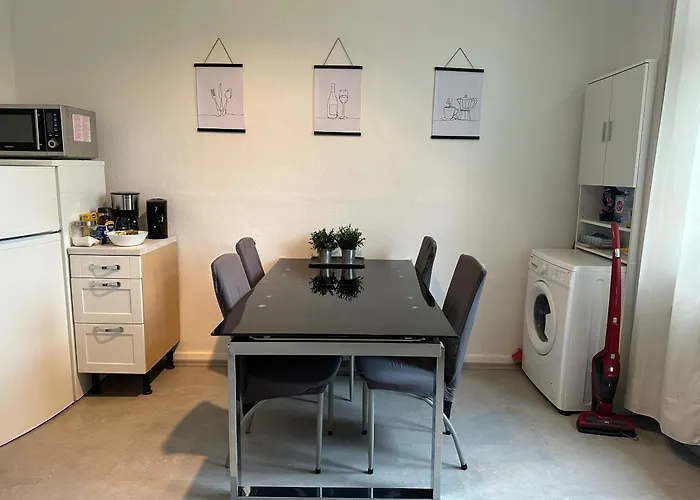 Fuer Familien, Urlauber Und Monteure *